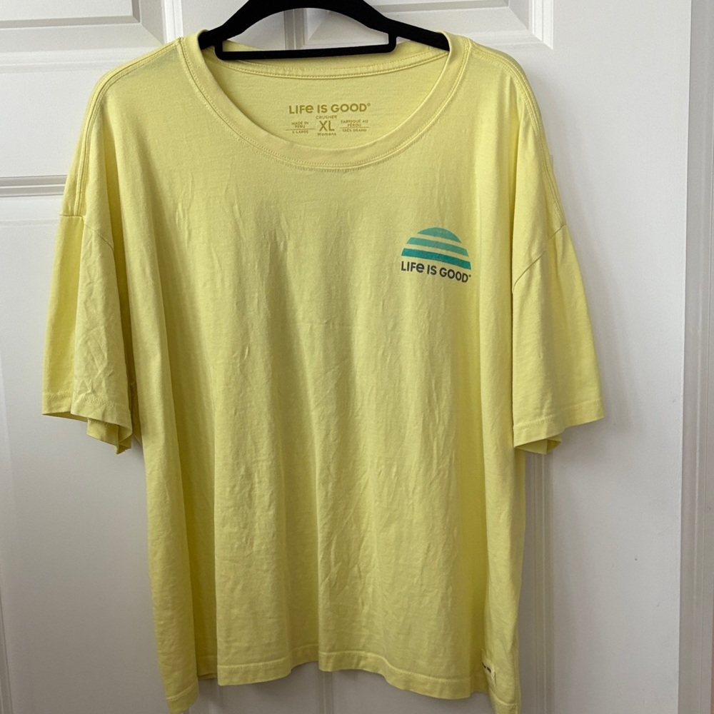 Life Is Good Seas the Day Yellow Tee Shirt women’s XL